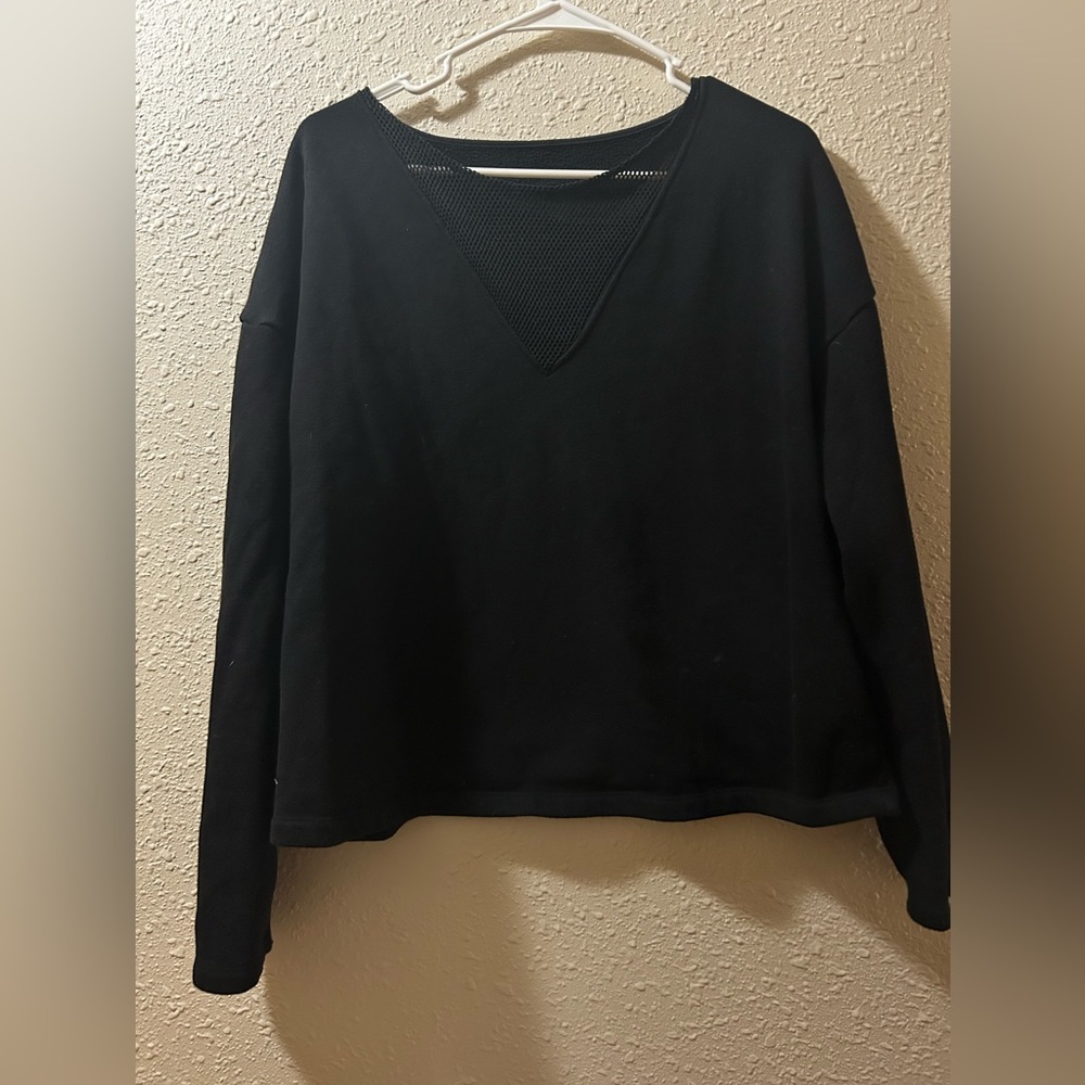 ALO black crew neck